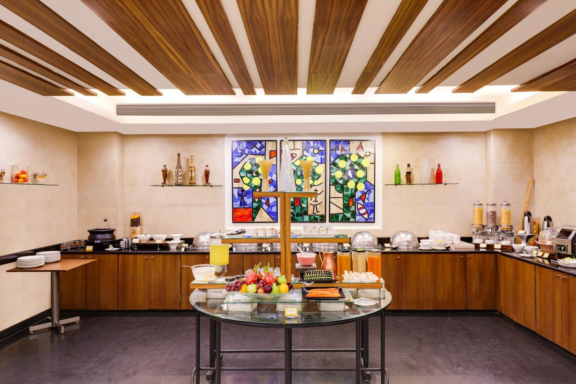 Lemon Tree Hotel, Indore Exterior photo